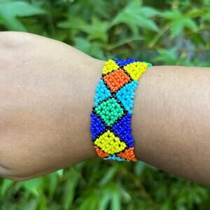 Vntg Green, Blue, and Yellow, Orange Diamond Pattern Seed Bead Stretch Bracelet
